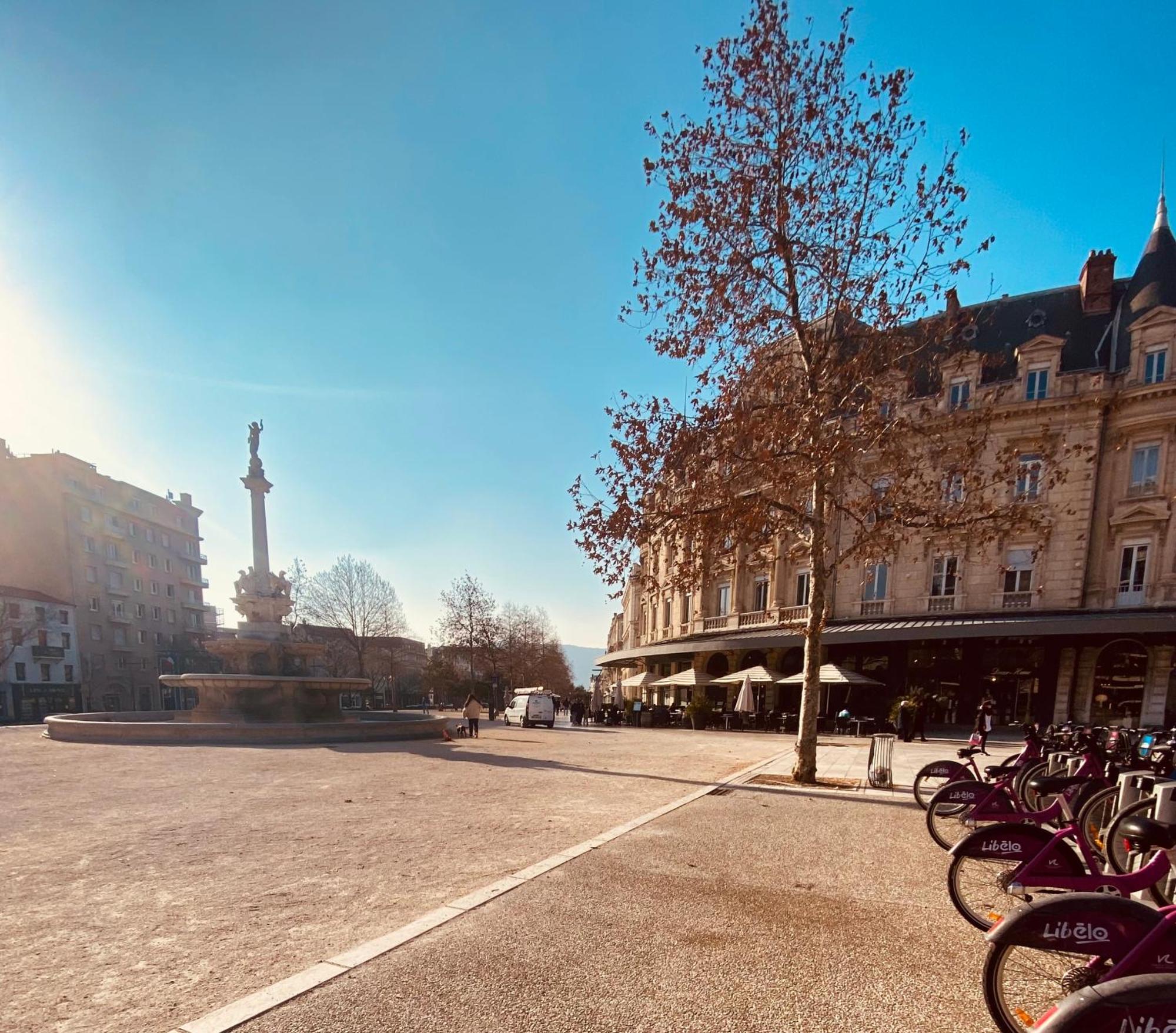 Appartement Centre Ville De Valence Face A La Gare 外观 照片